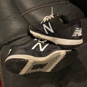 New Balance Turf Shoes Sz 7